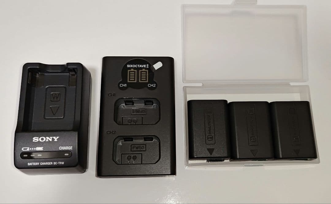 SONY a6000 シルバー ILCE-6000 ダブルズームレンズキット