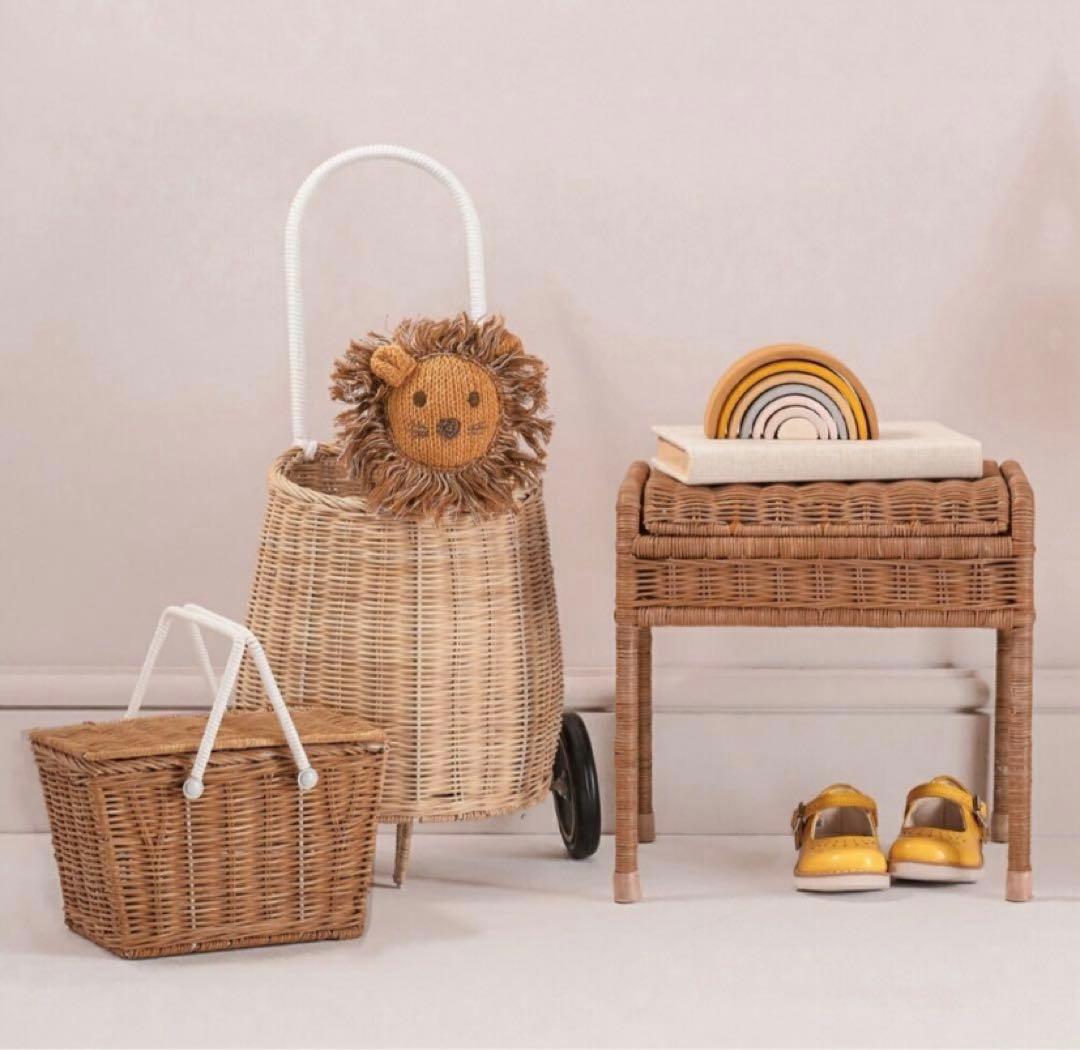 Olli Ella（オリエラ）STORIE STOOL ホワイト