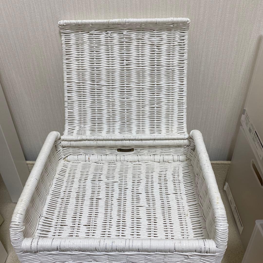 Olli Ella（オリエラ）STORIE STOOL ホワイト