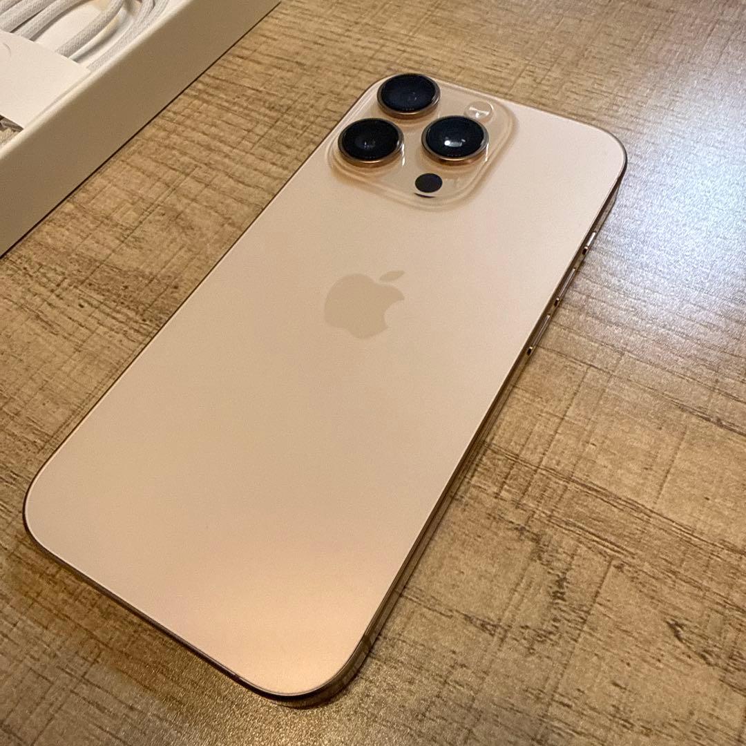 極美品iPhone16PRO Apple 128GB SIMフリー　フィルム付き