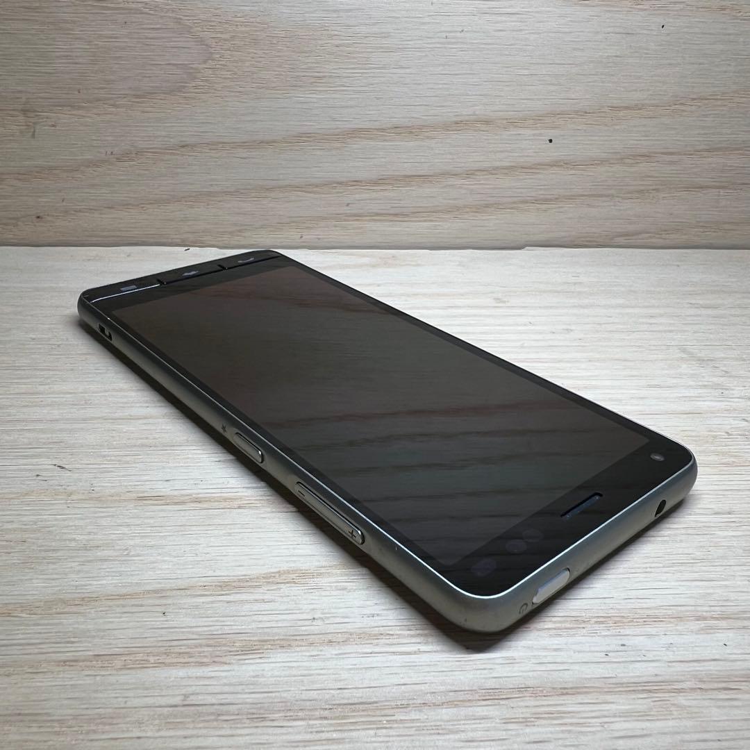 京セラ BASIO4本体　Y118