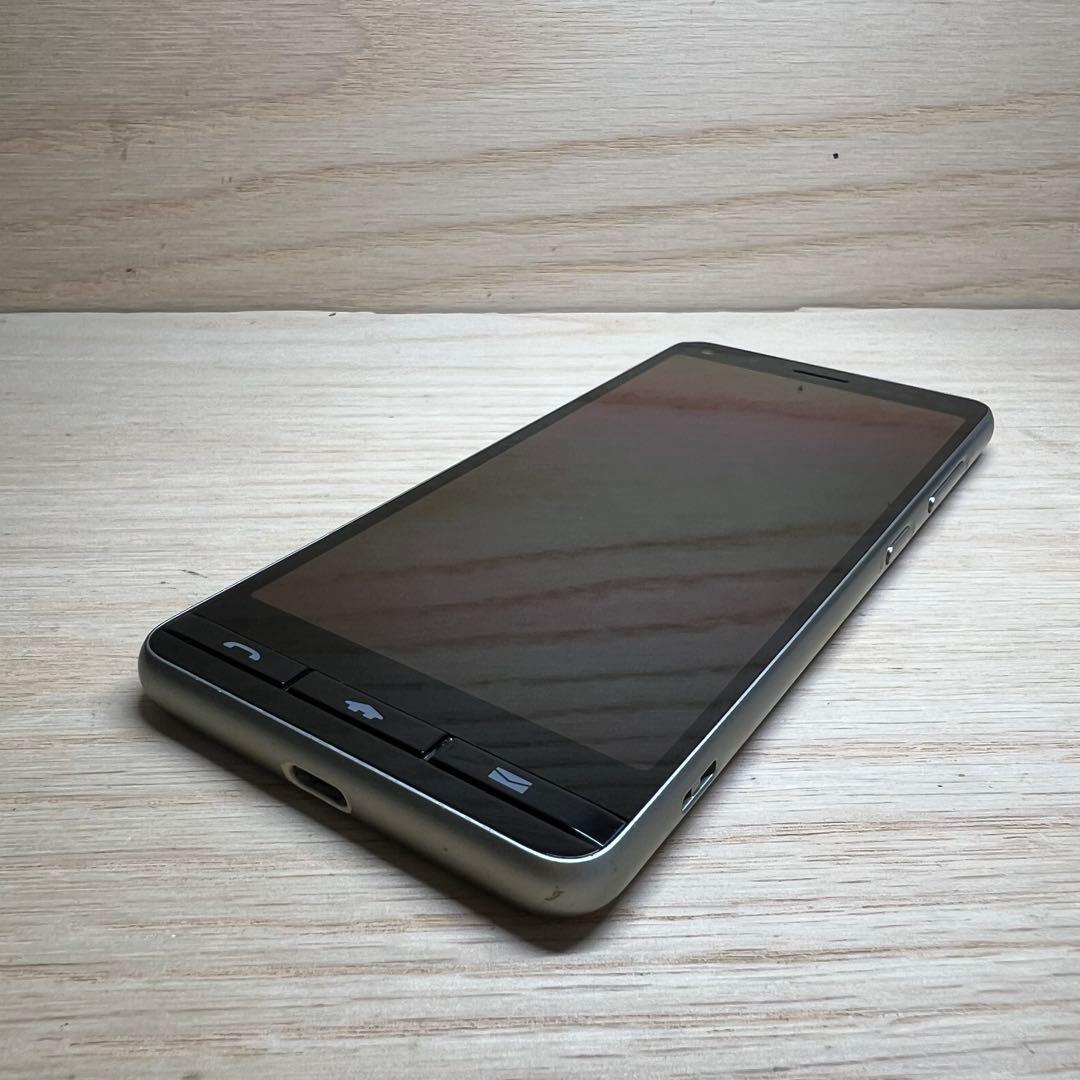 京セラ BASIO4本体　Y118