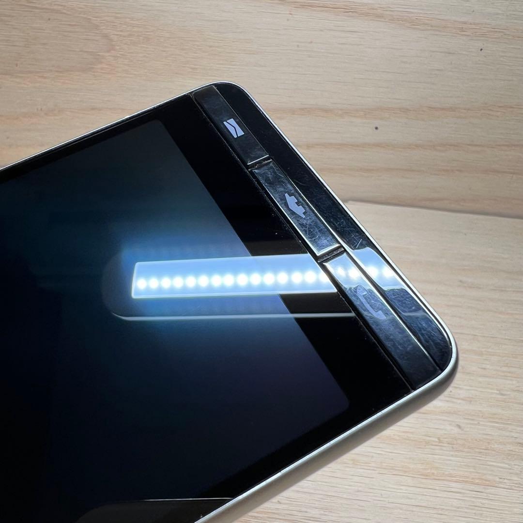 京セラ BASIO4本体　Y118