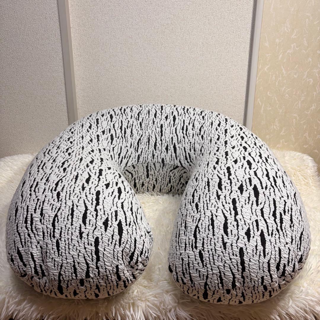 美品 Yogibo ヨギボー CT-6817（NH）U字タイプ