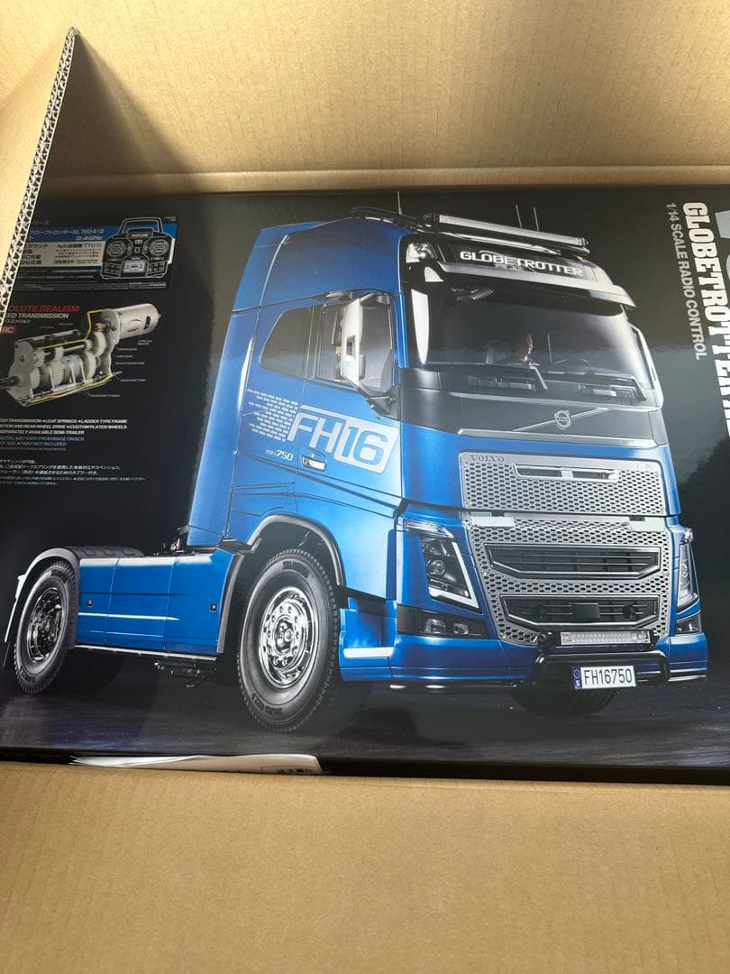新品ラジコン1/14ボルボ FH16 750 4×2 フルオペレーションセット