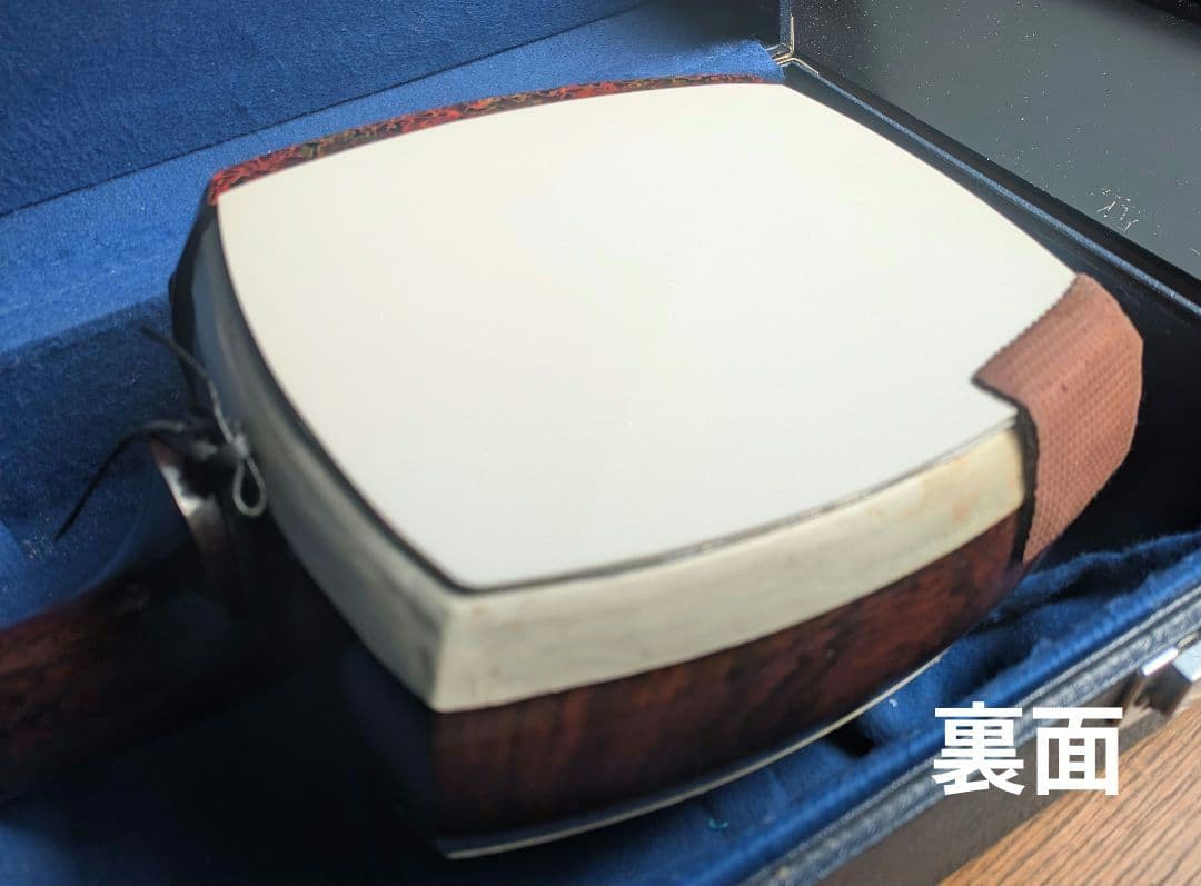 【高級】 津軽三味線 太棹 紅木 白系糸巻き　犬皮 べっ甲バチ ハードケース付