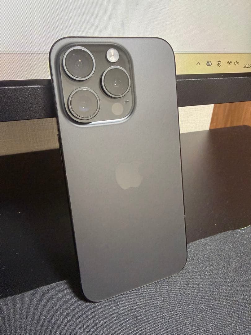 iphone 15pro 512GB ブラックチタニウム　美品