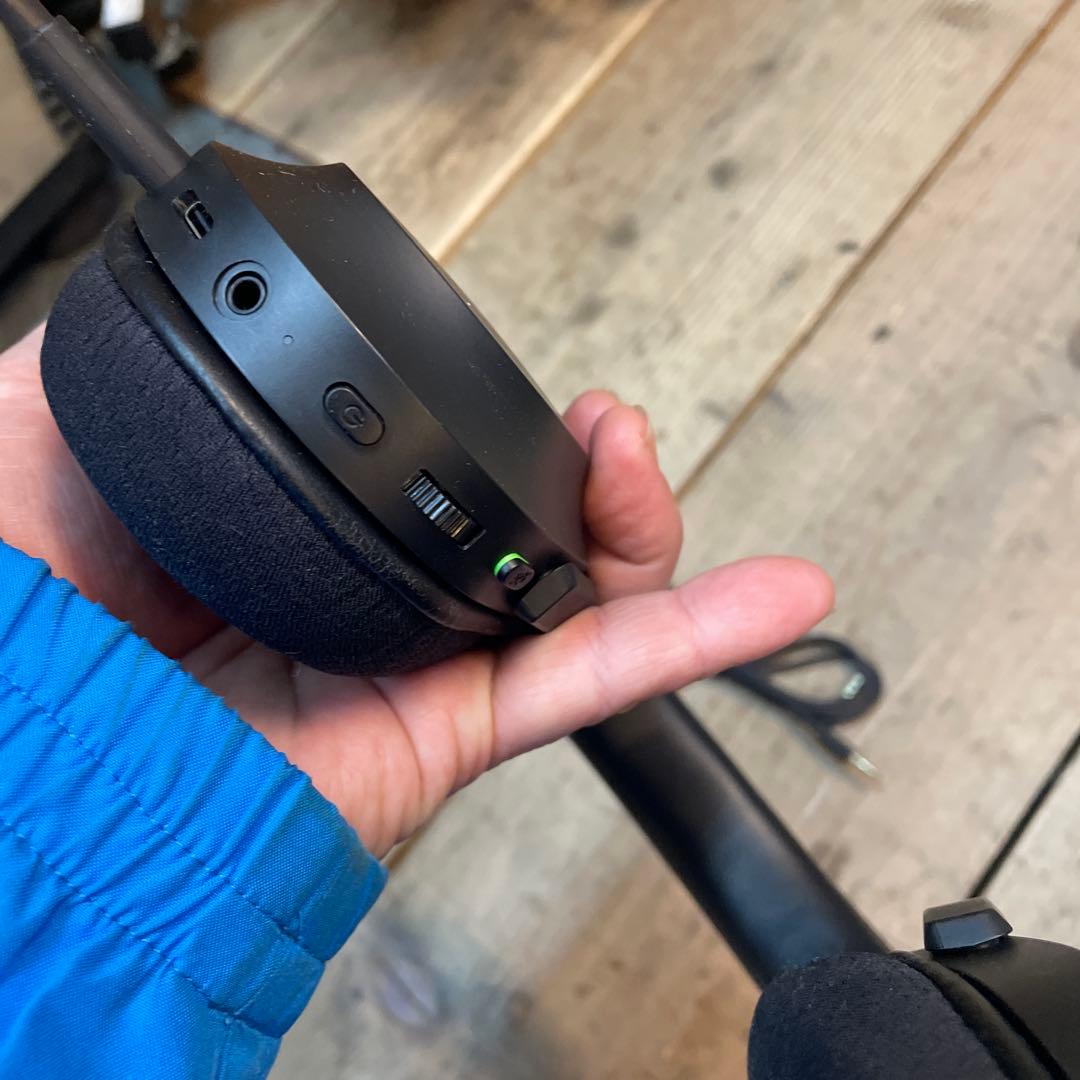 razer barracuda レーザー　バラクーダ　ヘッドフォン