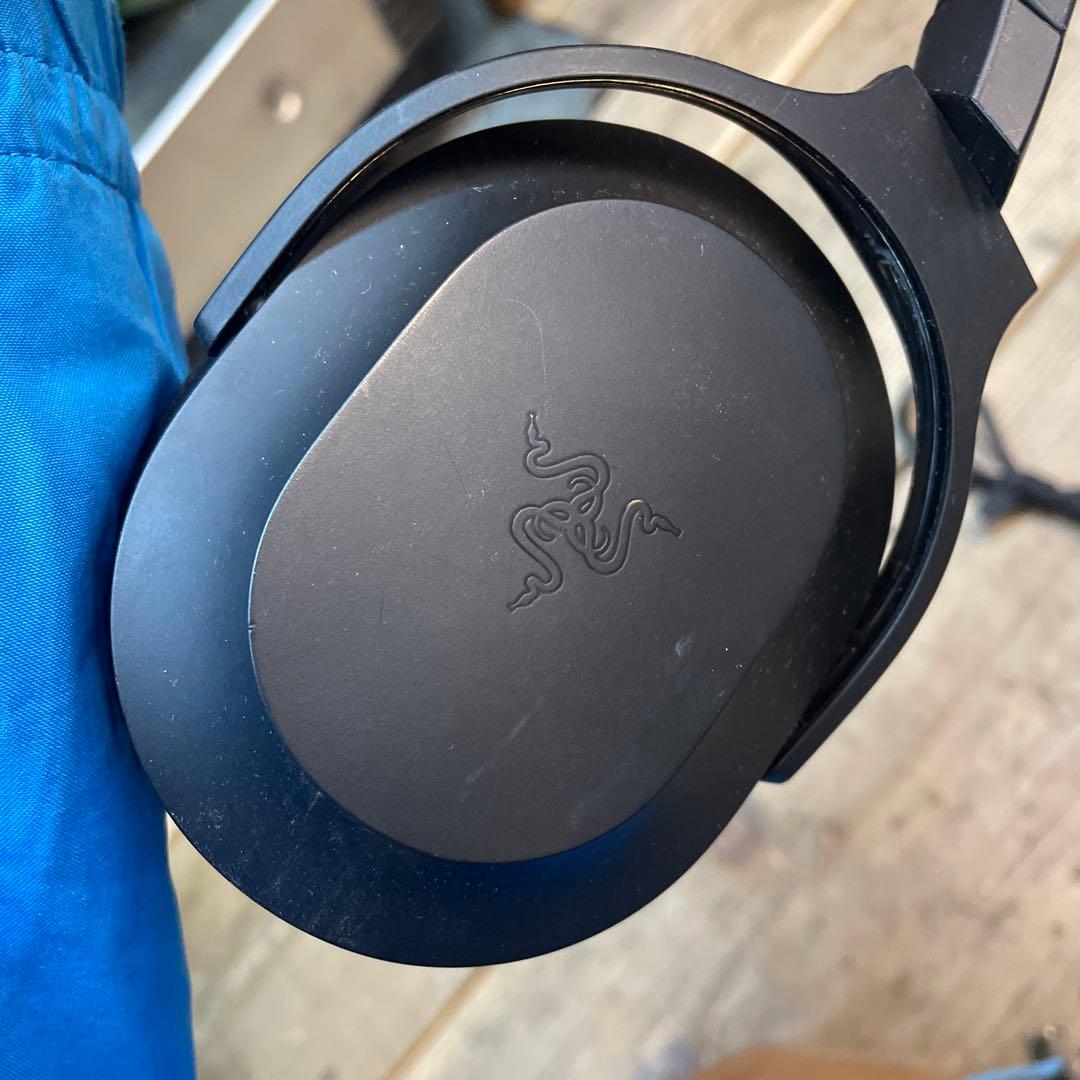 razer barracuda レーザー　バラクーダ　ヘッドフォン