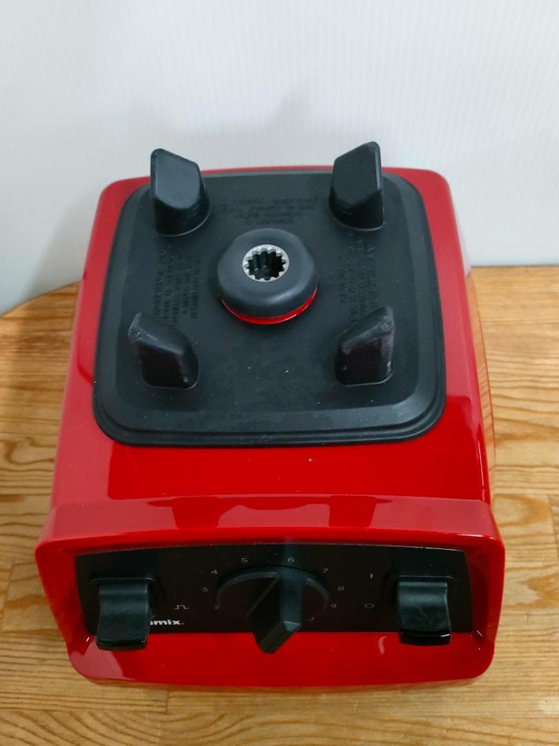 【未使用に近い】バイタミックス　E320　レッド　1593
