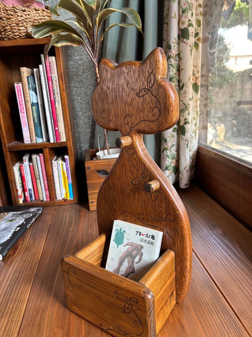 猫型木製　手作り　置物　CDや本入れ