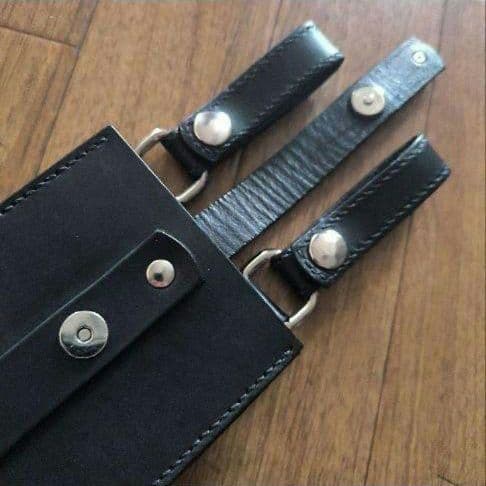 レザー スマートフォンホルダーブラック