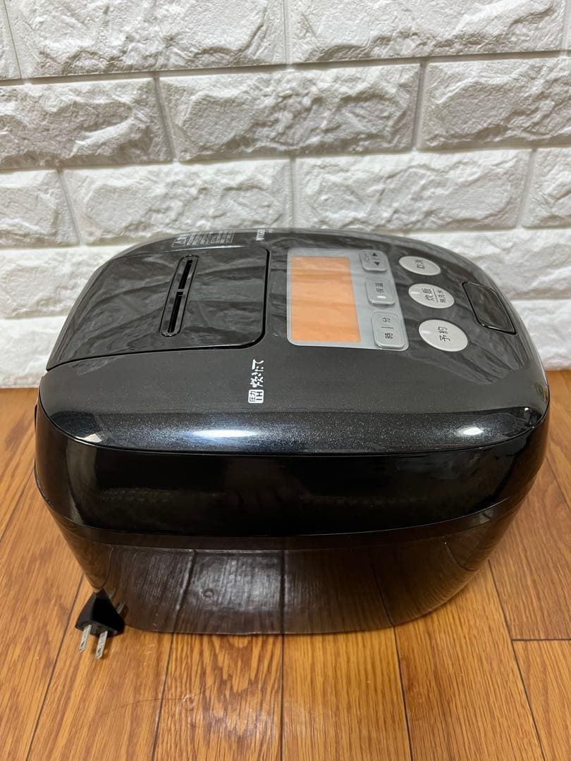 ★美品★TIGER 炊飯器JPC-B100/5.5合　圧力IH