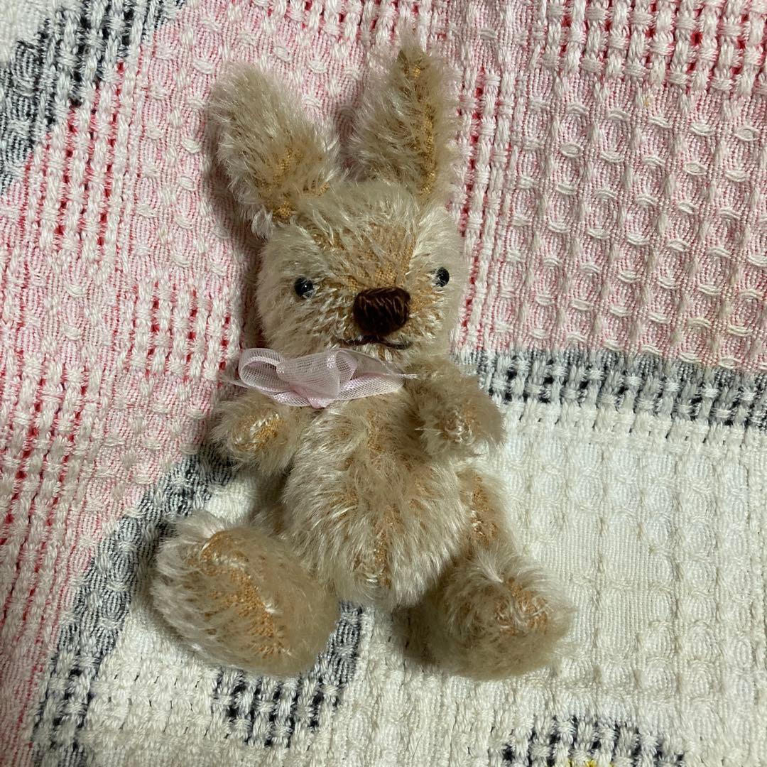 テディベア作家　布タグに作者名　ウサギ　中古品