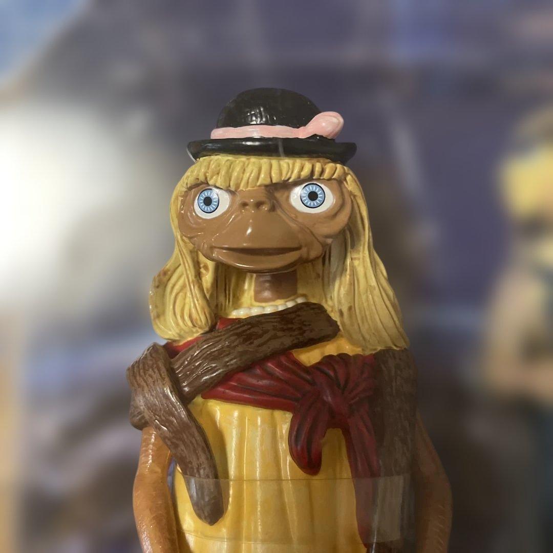 E.T GEATIRフィギュア