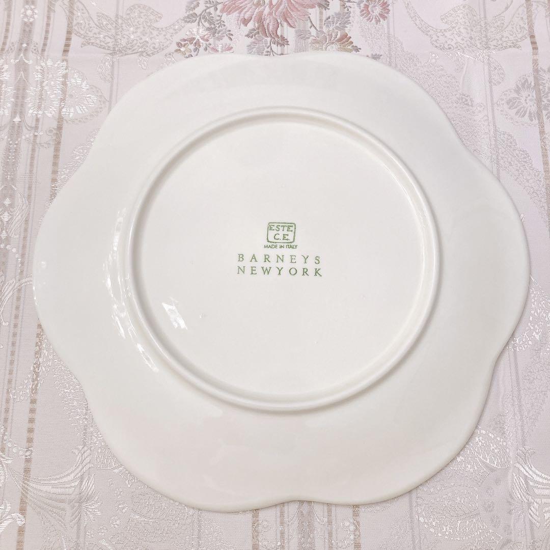 【未使用】バーニーズニューヨーク 花型プレート2枚セット フラワー イタリア製