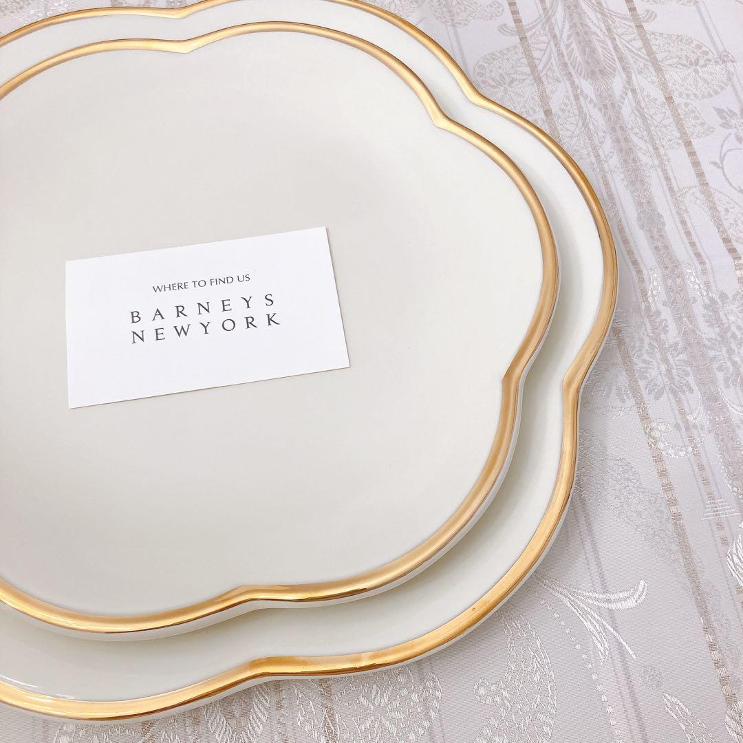 【未使用】バーニーズニューヨーク 花型プレート2枚セット フラワー イタリア製