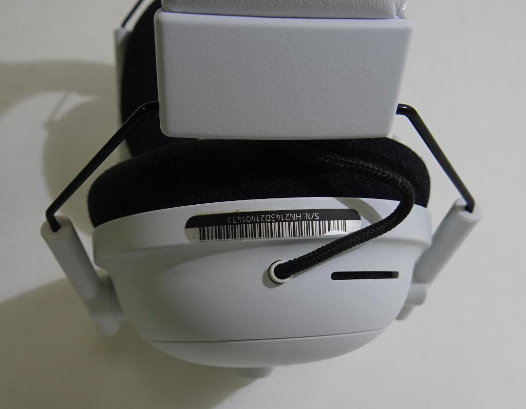 RAZER BLACKSHARK V2 PRO ホワイト24250425H01S