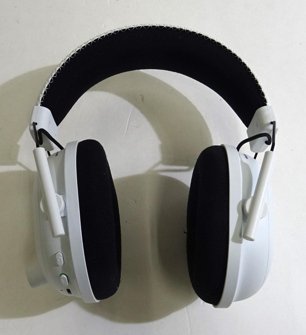 RAZER BLACKSHARK V2 PRO ホワイト24250425H01S