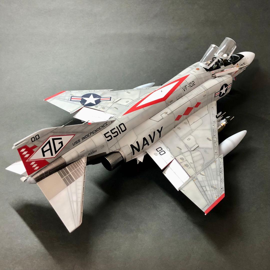【完成品】アカデミー 1/48 F-4J VF-102