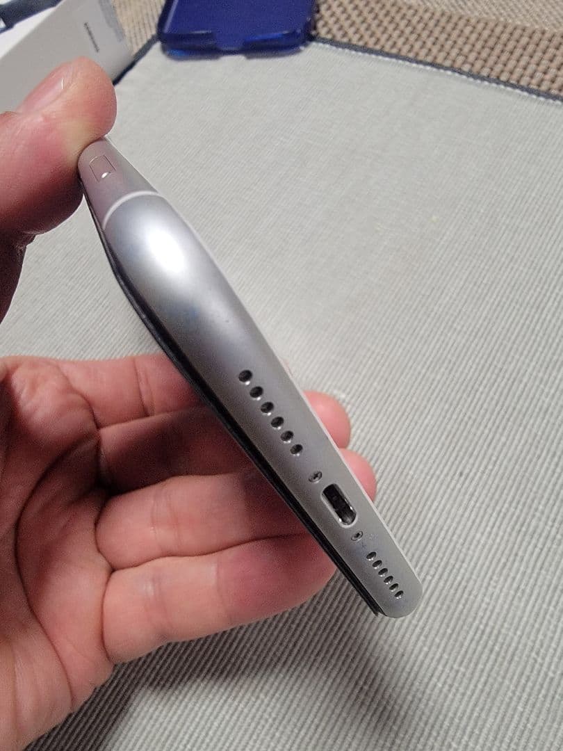 ヨ*シ様 Apple iPhone XR 64GB 超美品 箱無純正バッテリー7