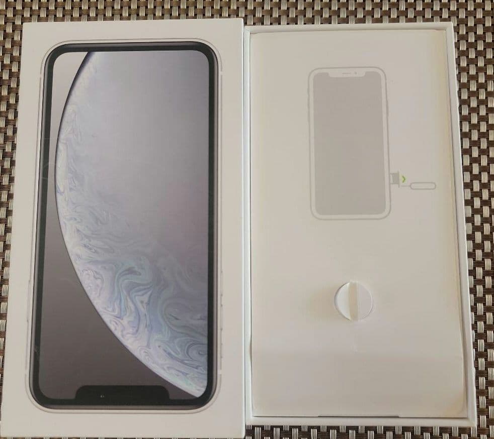 ヨ*シ様 Apple iPhone XR 64GB 超美品 箱無純正バッテリー7