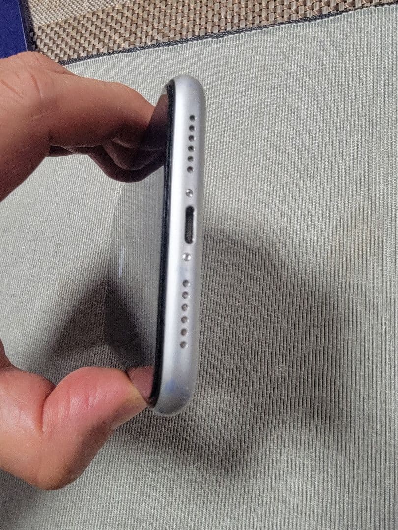 ヨ*シ様 Apple iPhone XR 64GB 超美品 箱無純正バッテリー7