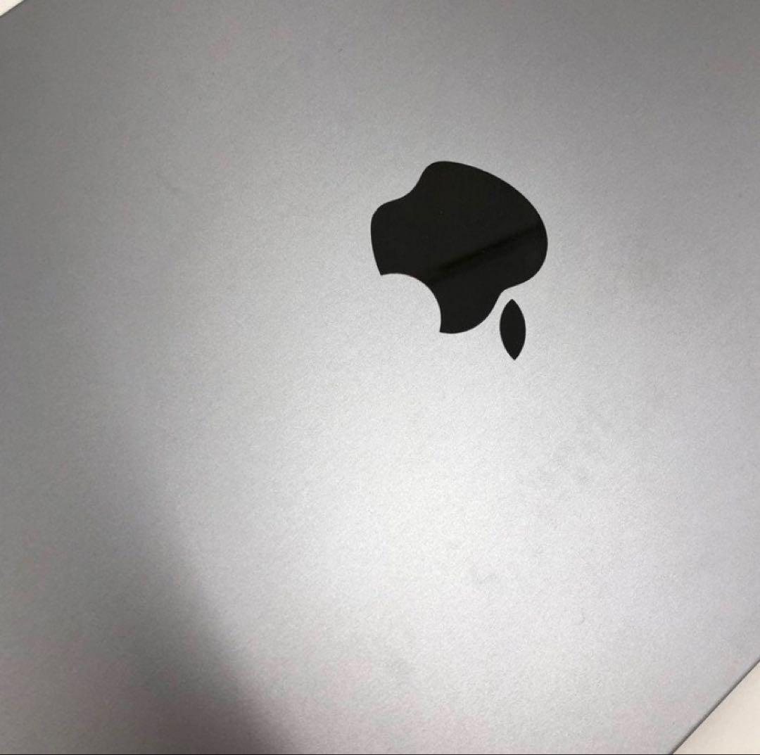 M2チップ搭載 13インチ MacBook Air 16GB SSD256GB