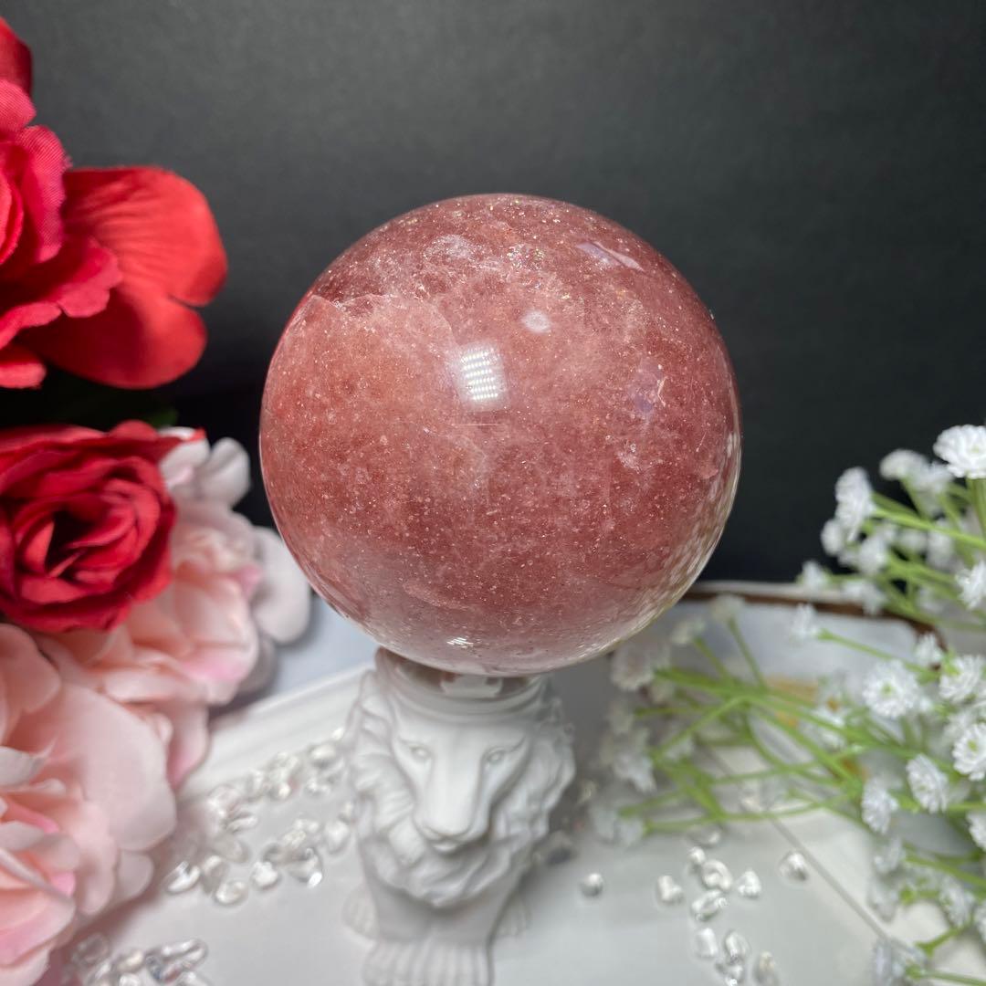 ストロベリークォーツスフィア③ マイカインストロベリー