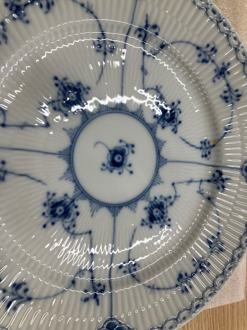   620 青い花柄皿