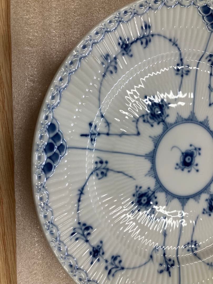  620 青い花柄皿