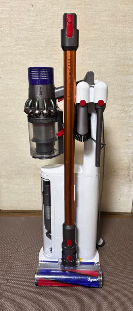 ダイソン V10 sv12 フロアドッグ付　分解洗浄済み