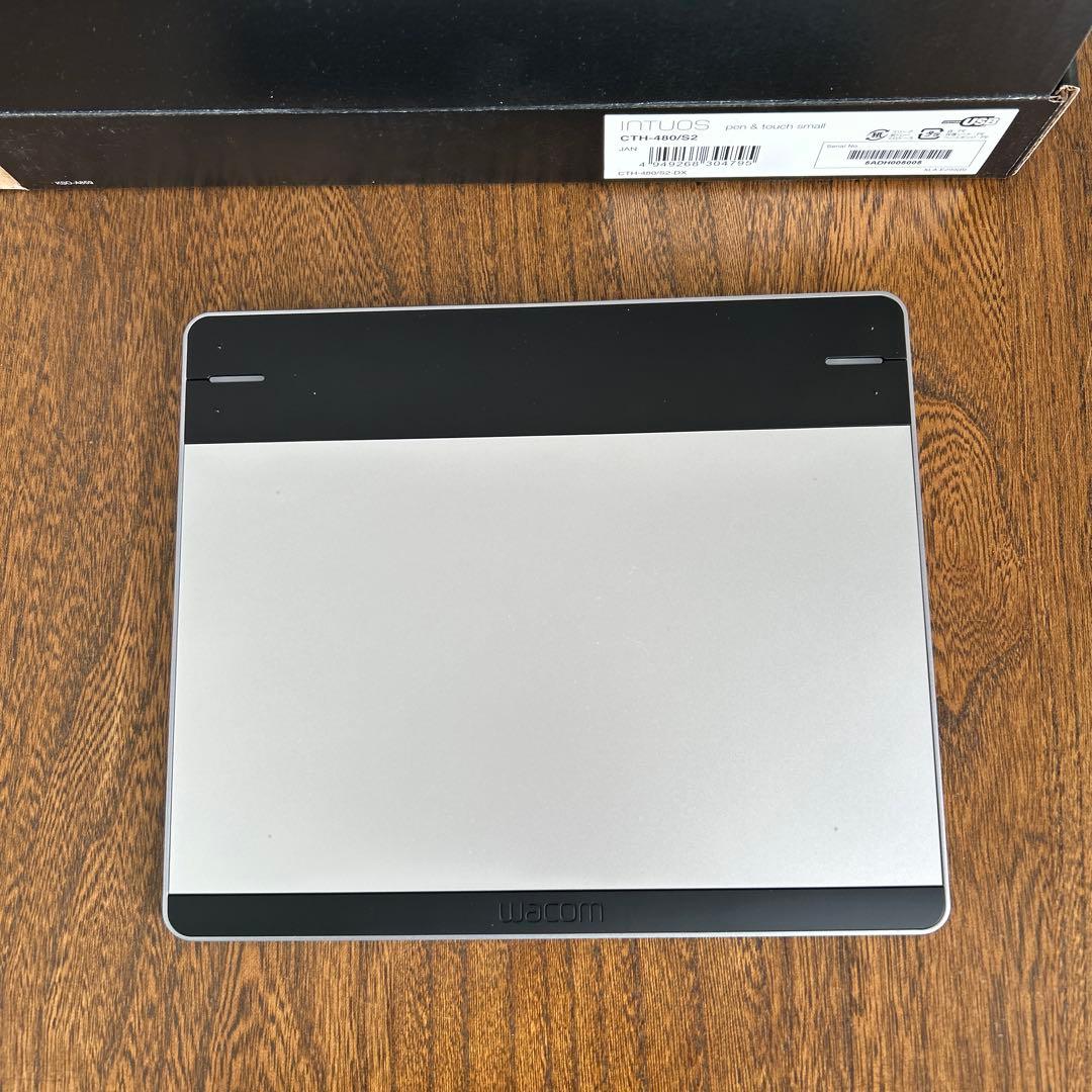 液タブ・ペンタブ Wacom INTUOS Creative Pen & Touch Tablet