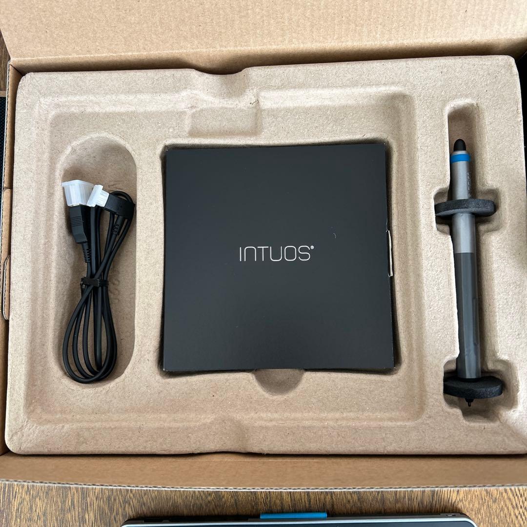 液タブ・ペンタブ Wacom INTUOS Creative Pen & Touch Tablet