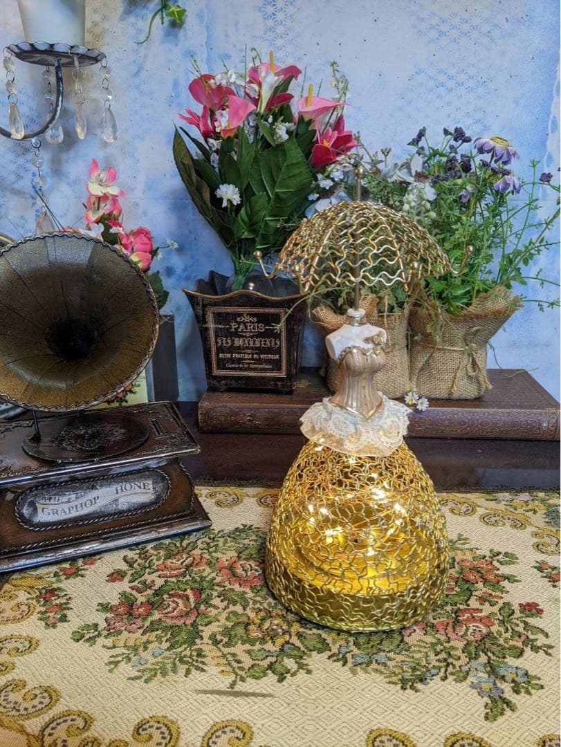 素敵に飾れるアクセサリースタンド ドレスアップトルソー 電飾付 アンティーク