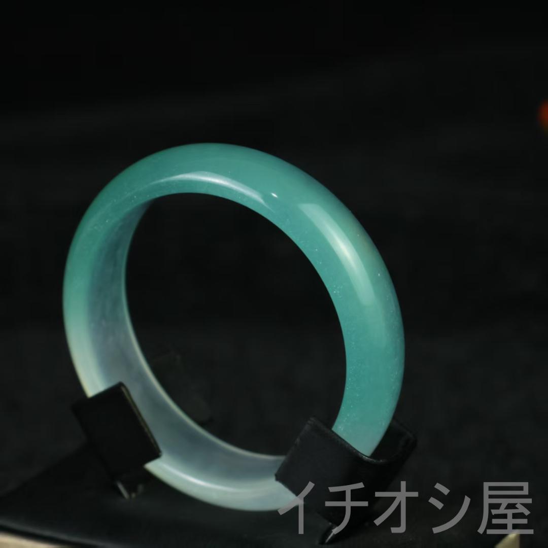 中国古美術 翡翠 氷種 扁条バングル 玉器 腕輪 お守り 装身具 魔除け ギフト