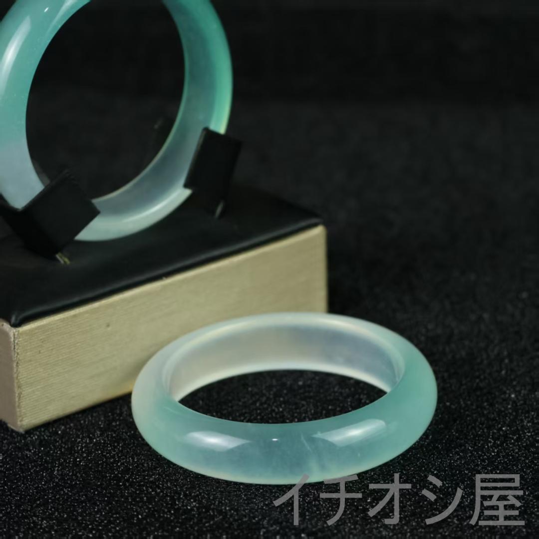 中国古美術 翡翠 氷種 扁条バングル 玉器 腕輪 お守り 装身具 魔除け ギフト