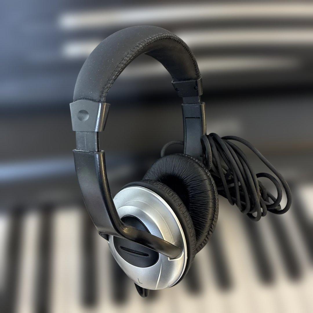 TORTE トルテ 電子ピアノ 88鍵 TDP-88 椅子 ヘッドホン　譜面台