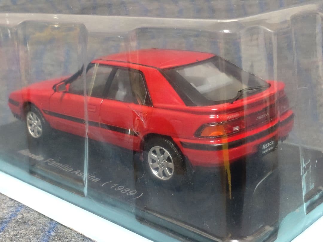 国産名車コレクションマツダファミリアアスティナ 1/24