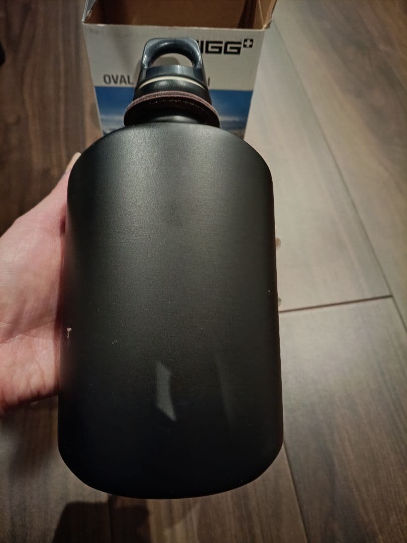 SIGG Oval Bottle 0.61L 水筒とカップセット
