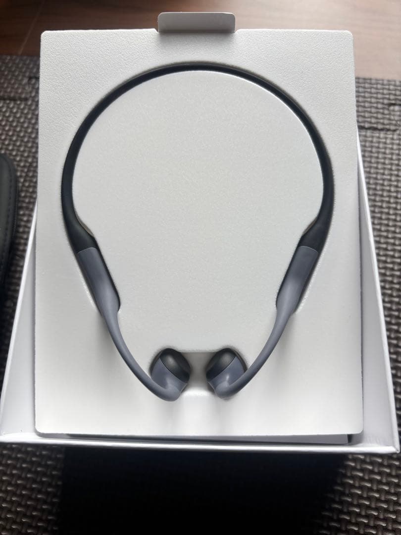 SHOKZ OPEN SWIM PRO 骨伝導イヤホン