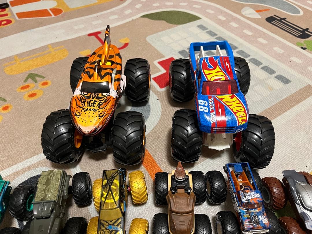 モンスタートラックミニカーセット