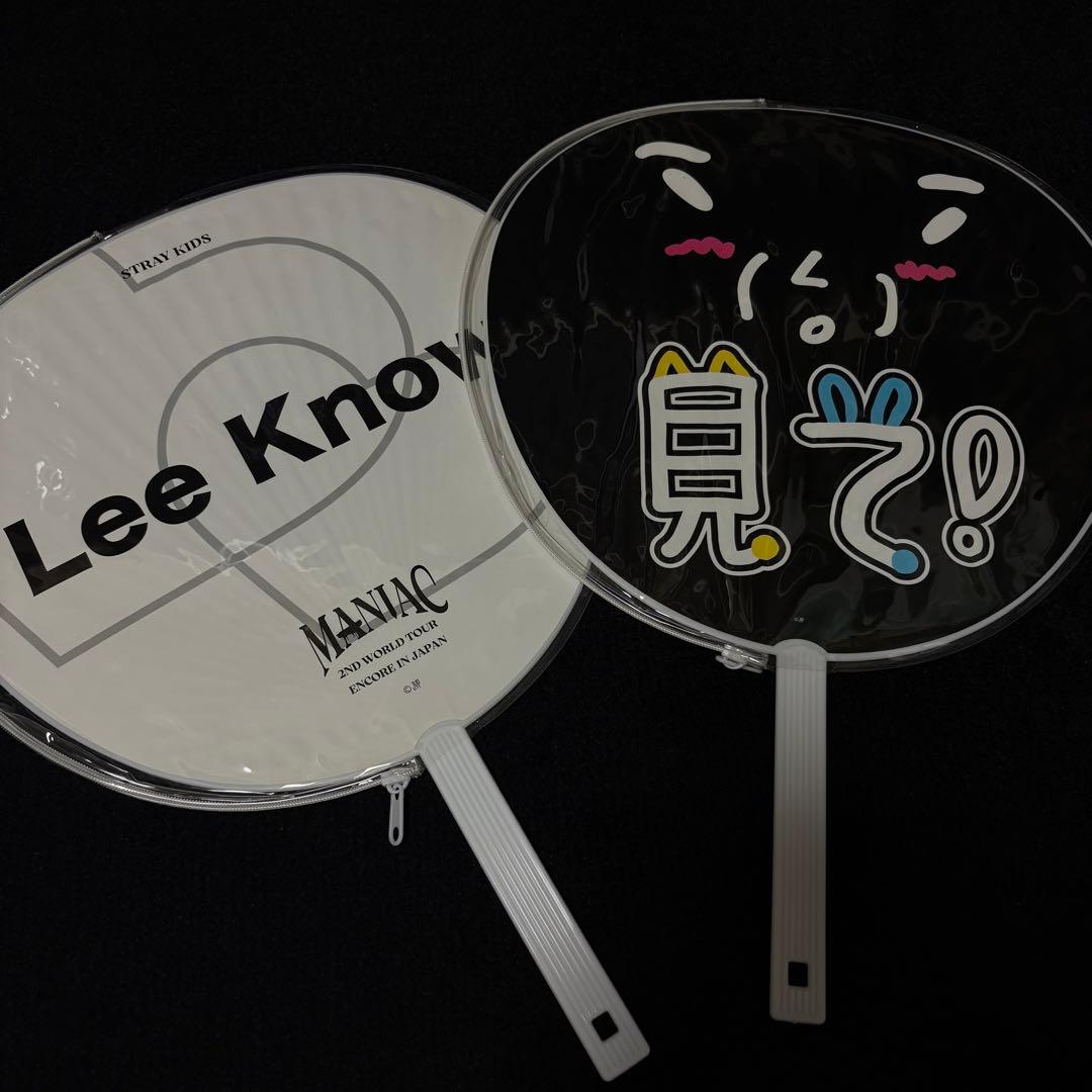 straykids スキズ リノ leeknow アクスタ うちわ トレカ