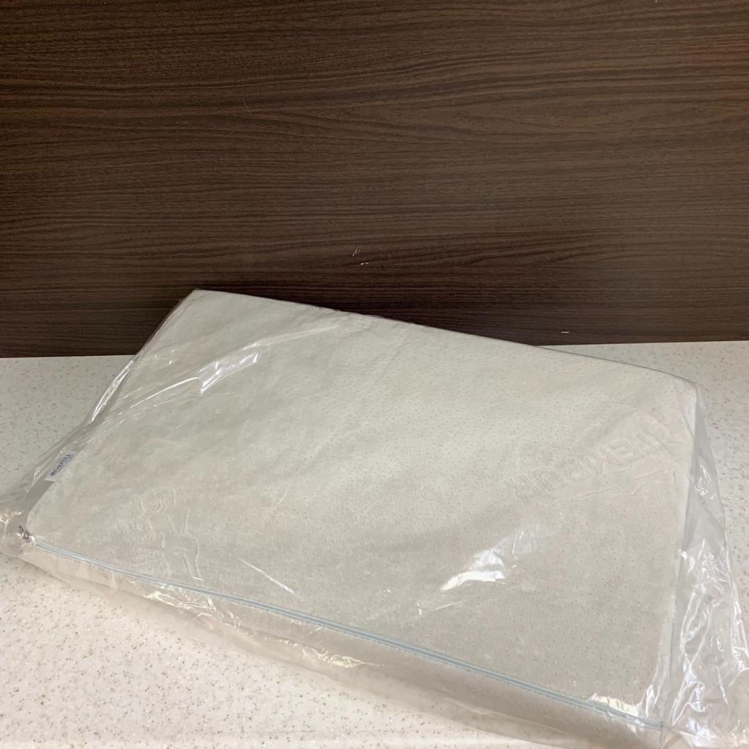★未使用　TEMPUR　オリジナルピロー　かため　S　テンピュール