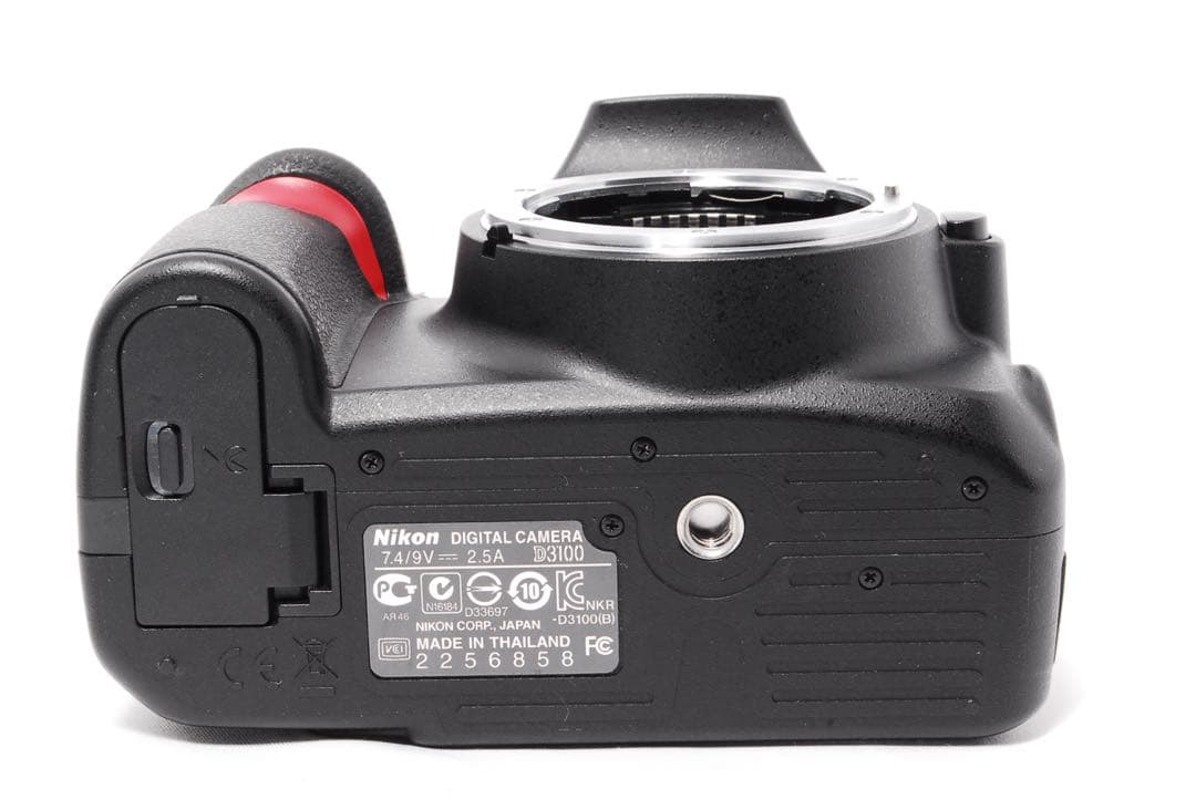 Nikon D3100◆ショット数少なめ◆一眼レフカメラ◆スマホ転送◆すぐ使える