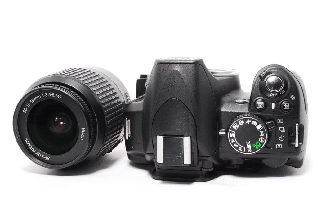 Nikon D3100◆ショット数少なめ◆一眼レフカメラ◆スマホ転送◆すぐ使える