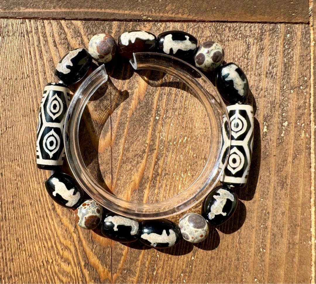 現代社会にストレスを感じている方へ　天珠ブレスレット　六眼天珠　観音天珠