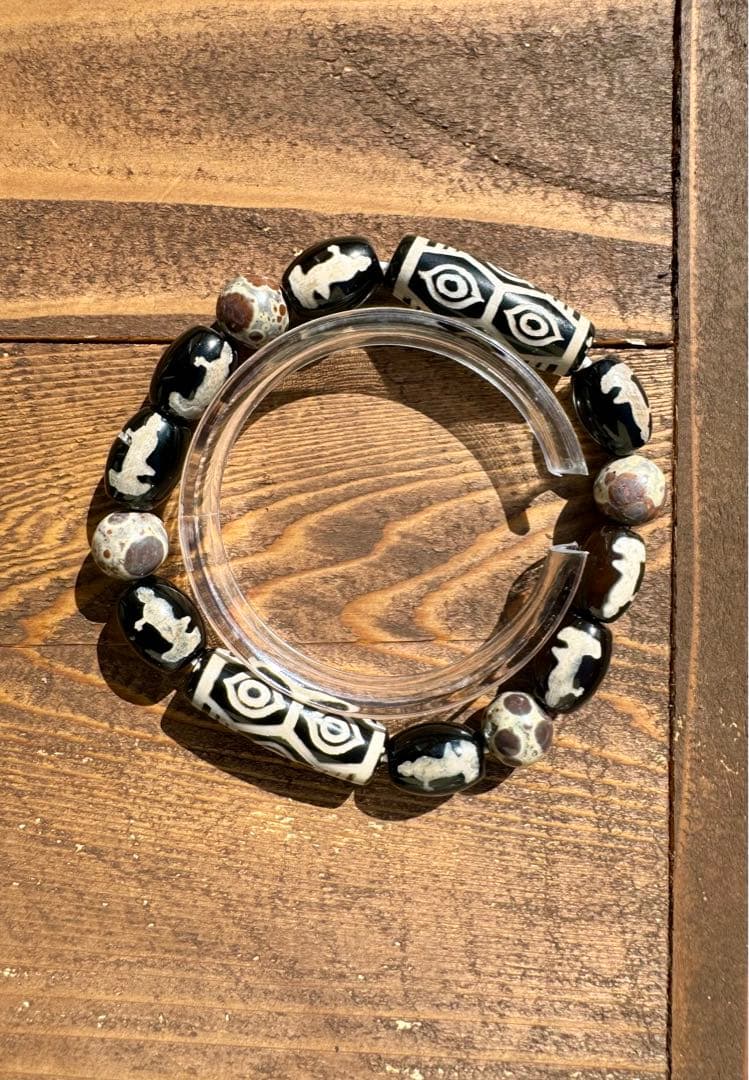 現代社会にストレスを感じている方へ　天珠ブレスレット　六眼天珠　観音天珠