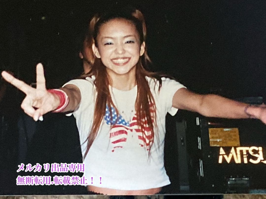 値下げ　超美品　レア　本物　安室ちゃん公式グッズ写真４枚＋ニュースペーパーセット