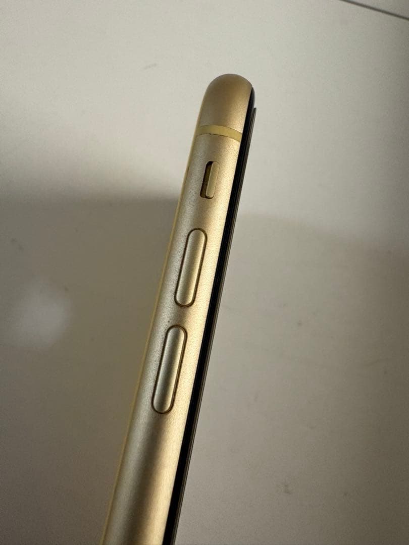 iPhone XR イエロー